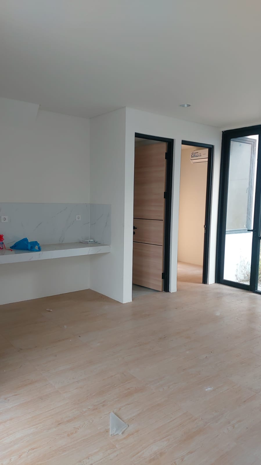 Rumah Disewakan Semi Furnished di Cluster Uptown